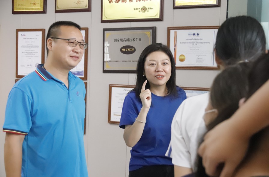 AC米兰体育技术的小小科学家公益活动(图2)